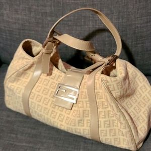💯 Authentic Fendi Zucca Shoulder Bag 🍀